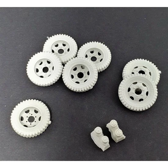 Panzer Art RE35-701 1/35 Chevrolet G7107 Road Wheels (Goodyear)