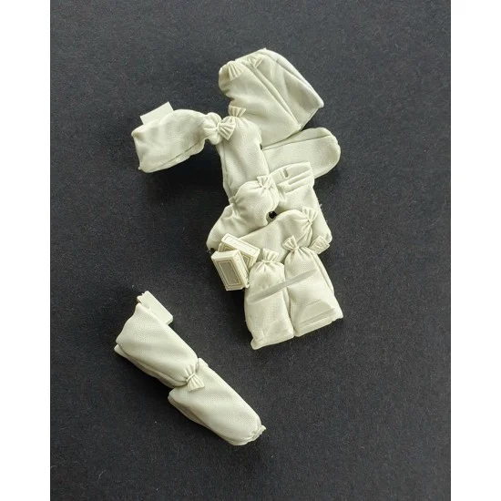 Panzer Art RE35-720 1/35 Willys Jeep Floor & Windscreen Sandbags set