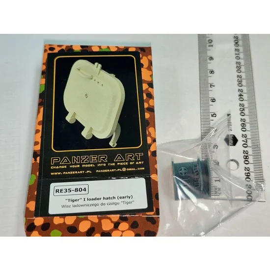 Panzer Art RE35-804 1/35 Tiger Loader Hatch (Stamped)