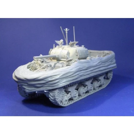 Resicast 351260 1/35 Sherman M4A4 DD with Lowered Screen (Full Resin kit) - Military Vehicles & Tanks