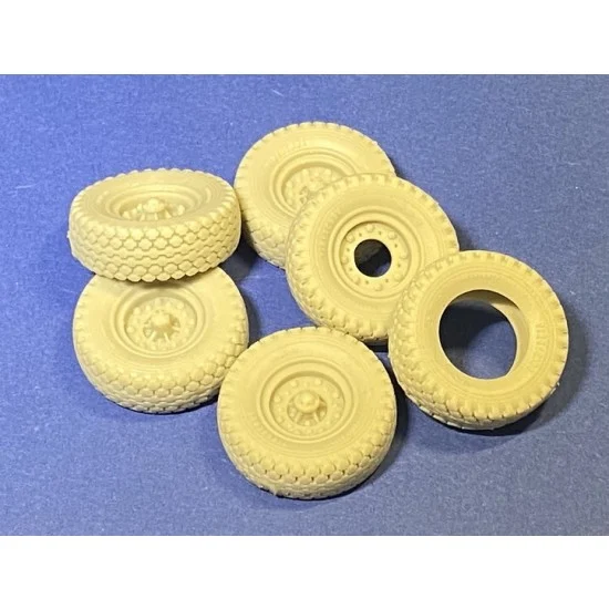 Resicast 352452 1/35 Chevrolet Firestone Tyres for Tamiya kits - Military Vehicles & Tanks