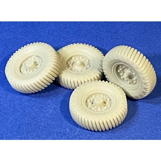 Resicast 352453 1/35 Eraly Ribbed Wheels for Bedford MW kits - Military Vehicles & Tanks