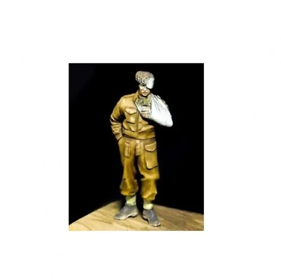 Resicast 355675 1/35 British Wounded Soldier (Standing) - Model Figures