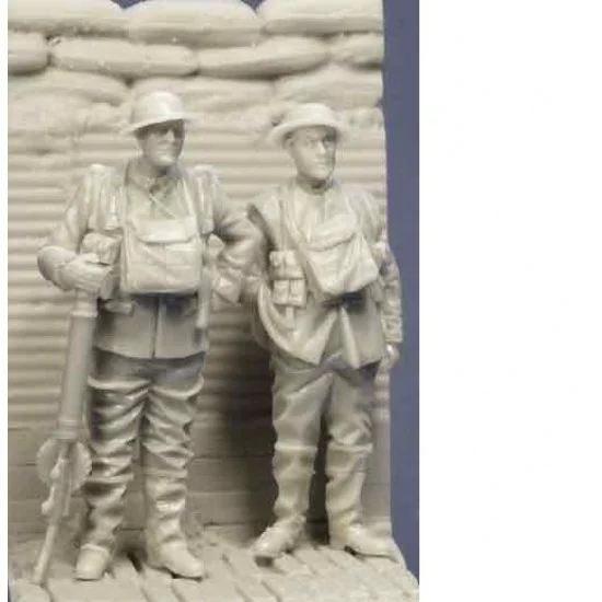 Resicast 357007 1/35 Lewis Gunner, Rifleman & Trench Section (2 figures & base) - Model Figures