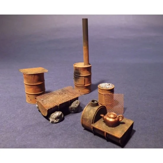 Reality In Scale 35209 1/35 WWII Improvised Drum Stoves (10 resin pcs & wire mesh) - Scenics & Diorama