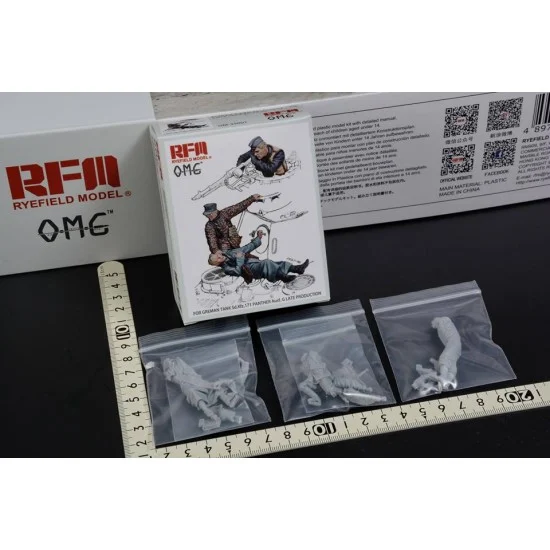 Rye Field Model OM-35001 1/35 "Fallen" (3 figures) for Rye Field Model SdKfz. 171 Panther G Tanks (late)