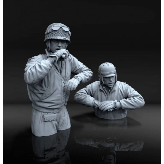 Royal Models RM1003 1/16 WWII US Tank Crew No. 2 (1 full figure & 1 bust) - Model Figures