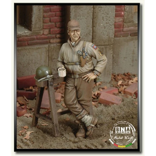 Royal Models RM193 1/35 WWII US Soldier At Rest - Model Figures