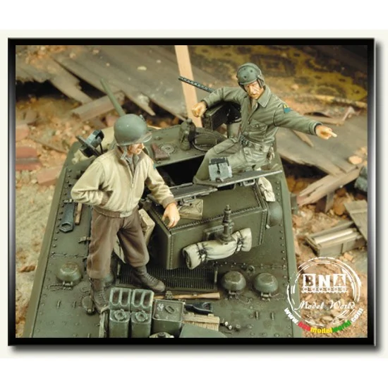 Royal Models RM336 1/35 WWII M3A3 Stuart Crew - Model Figures