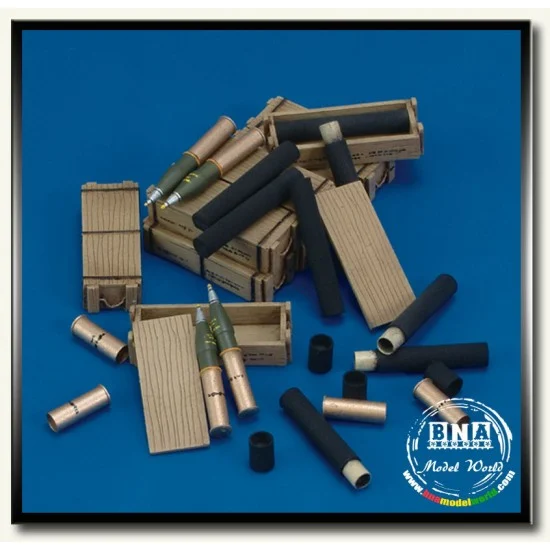 Royal Models RM424 1/35 105mm Ammo with Cases - Military Vehicles & Tanks