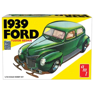 1939 Ford Sedan Street Rod Series - AMT