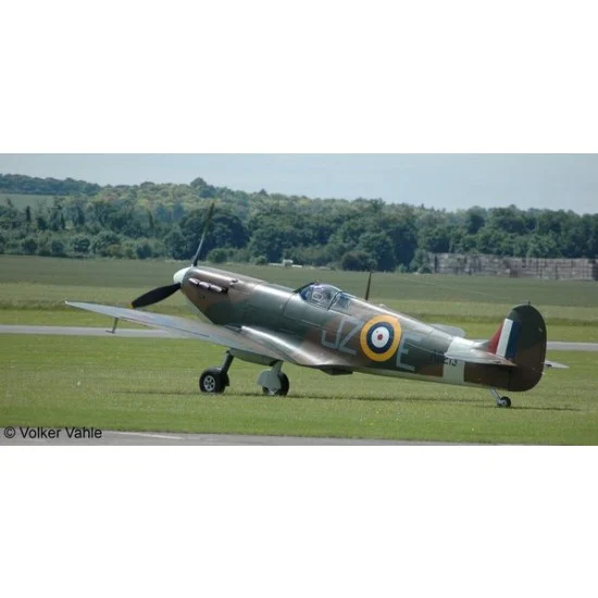 Revell 3953 1/72 Supermarine Spitfire Mk.IIa - Model Planes
