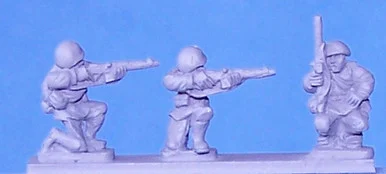 PIG080661 - RUSSIAN SVT RIFLES KNEELING