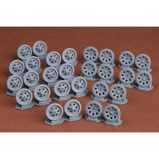 SBS Model 3D031 1/35 SdKfz 251 Roadwheel set with Solid Hubs - Military Vehicles & Tanks