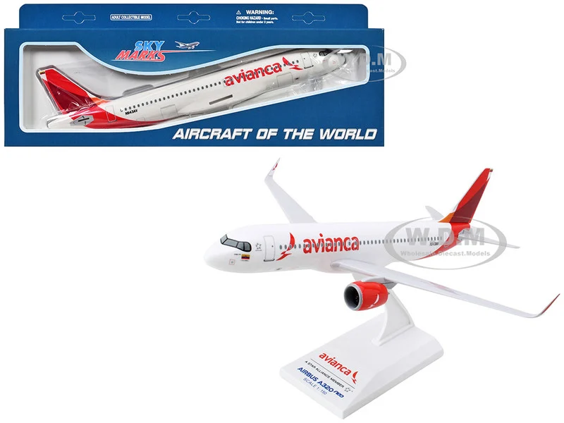 Airbus A320neo Commercial Aircraft "Avianca" (N943AV) White with Red Tail 1/150 Plastic Model by Skymarks - Model Kits (To Built)