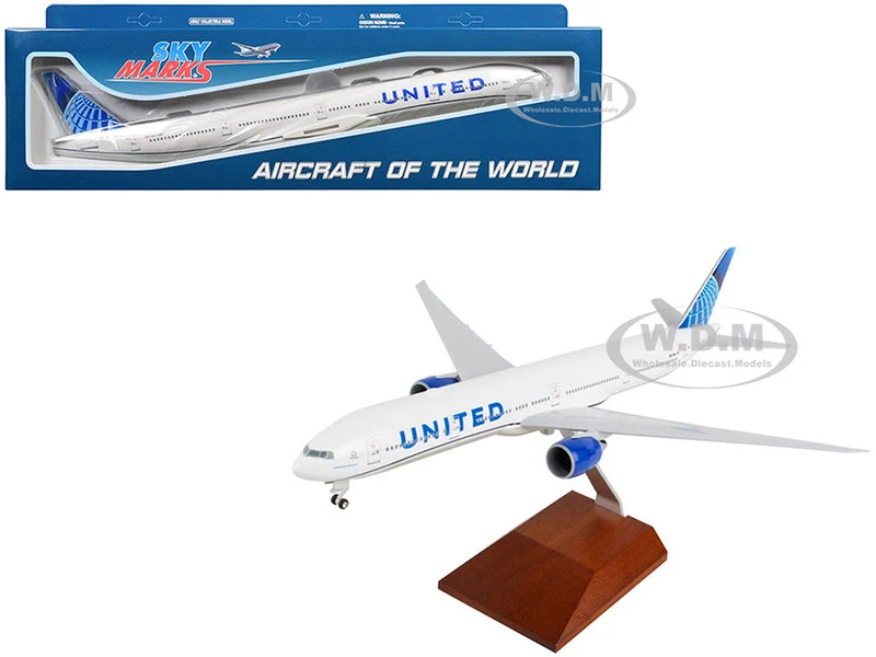 Boeing 777-300 Commercial Aircraft "United Airlines" (N2749U) White with Blue Tail with Wood Stand (2019 Livery) (Snap-Fit) 1/200 Plastic Model by Skymarks