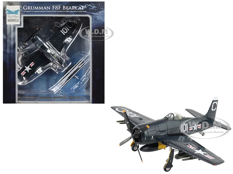 Grumman F8F-2 Bearcats Fighter Aircraft "121717, VF-61 Jolly Rogers" (1949) United States Navy "SkyMax Flying Heroes" Series 1/72 Diecast Model by Hobby Master