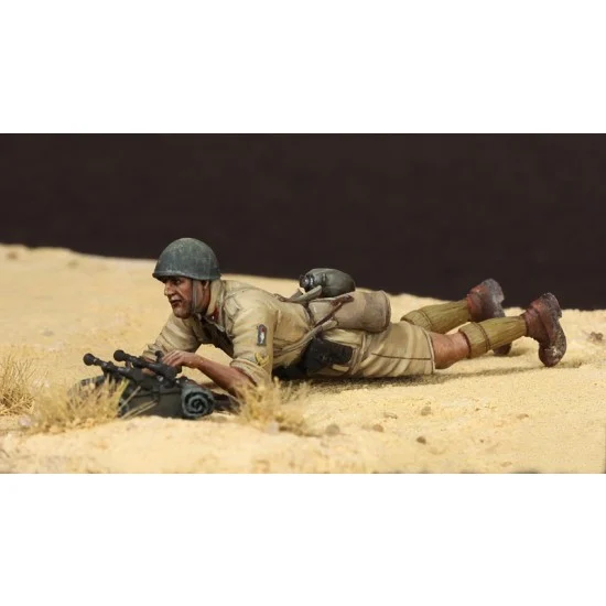 SOGA Miniatures 35159 1/35 Sergeant Italian Guastatori (commander of the LMG Breda team) - Model Figures