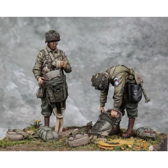 SOGA Miniatures 3635 1/35 US Army Airbornes, D-Days 1944 (2 figures)