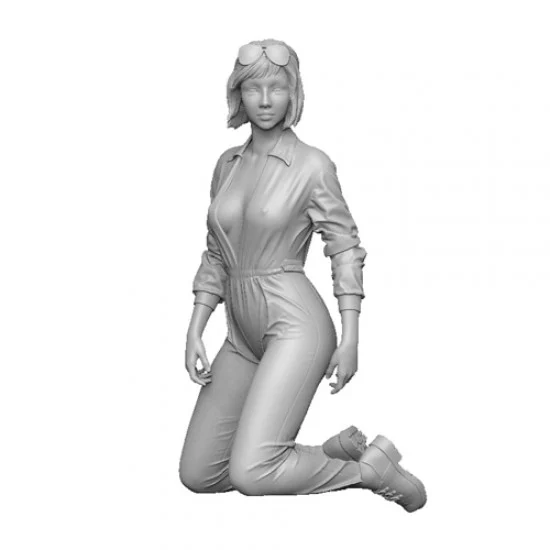 SOL Resin Factory C729 1/35 Mechanic Girl - DANA (3D printed model kit)