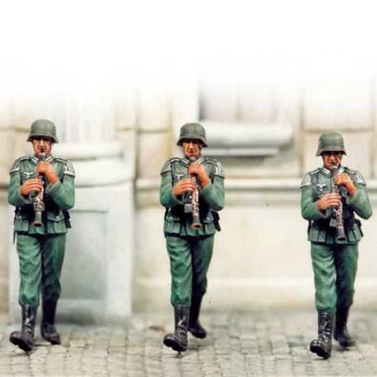 SOL Resin Factory MM078 1/35 Clarinet Player (3 Figures) - Model Figures