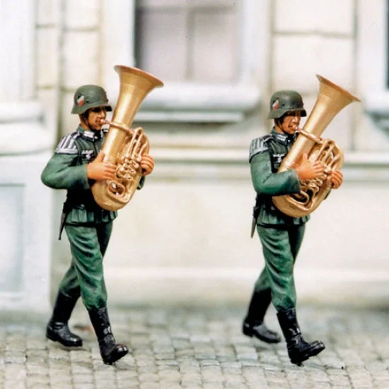 SOL Resin Factory MM082 1/35 Tuba Player (2 Figures) - Model Figures