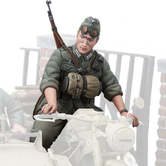 SOL Resin Factory MM185 1/16 German Motorcycle Trooper 3 - Model Figures