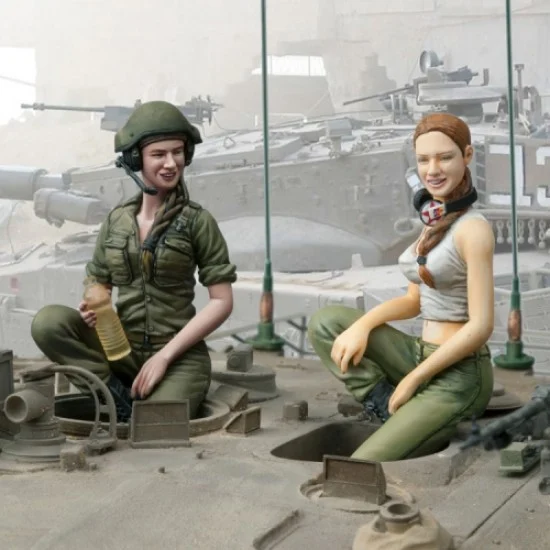 SOL Resin Factory MM227 1/16 IDF Female Tank Crew (2 Figures) - Model Figures