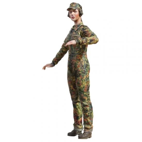 SOL Resin Factory MM242 1/16 Bundeswehr Female Tank Loader - Model Figures