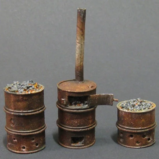 SOL Resin Factory MM287 1/35 WWII German Drum Stove Set - Scenics & Diorama