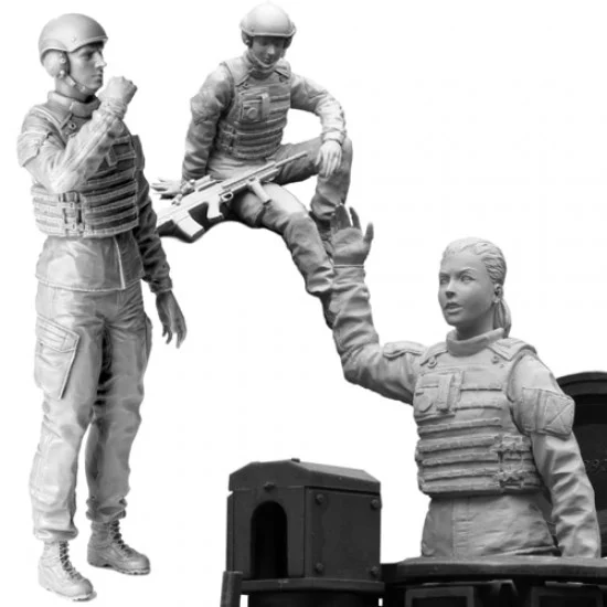 SOL Resin Factory MM298 1/16 British Armed Forces Tank Crew (3 Figures) - Model Figures