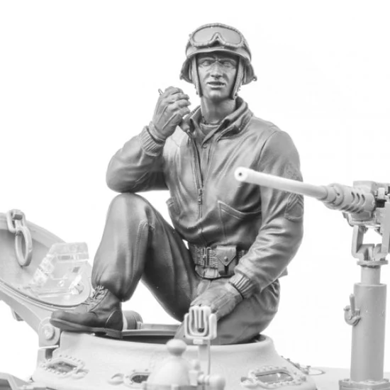 SOL Resin Factory MM577 1/16 WWII US Army M4A3E8 Commander - Model Figures