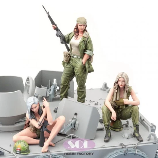 SOL Resin Factory MM799 1/16 Armed Girls in Vietnam - Model Figures