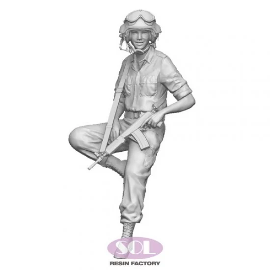 SOL Resin Factory MM814 1/35 IDF Female Tanker with a CVC - Model Figures