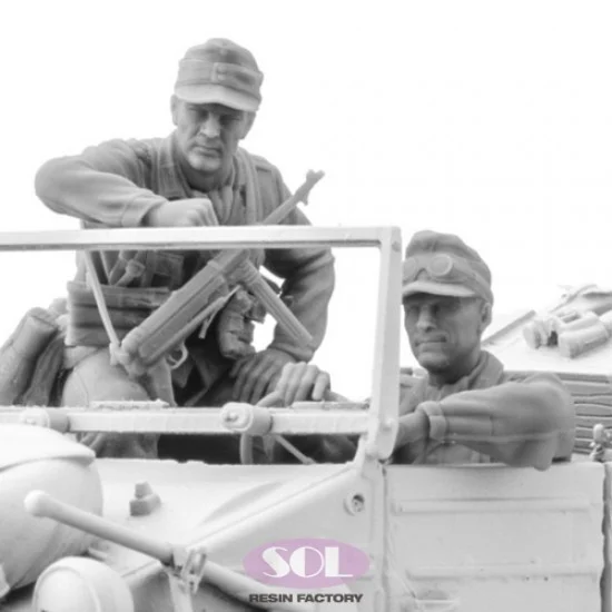 SOL Resin Factory MM844 1/35 Crew for WWII German Kubelwagen - Model Figures