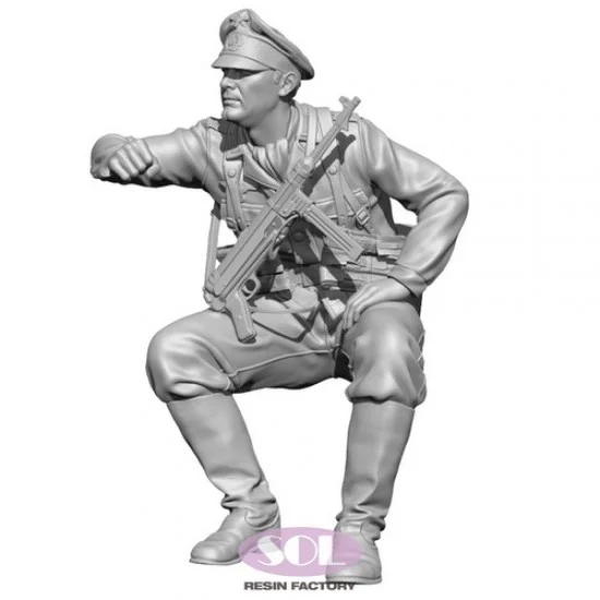SOL Resin Factory MM846 1/16 Rider for WWII German Schwimmwagen - Model Figures