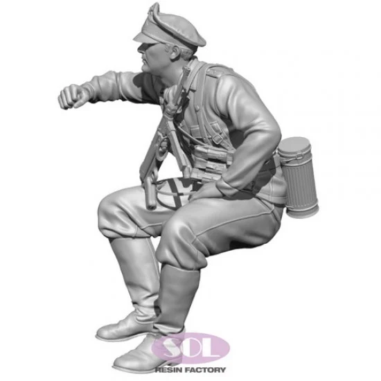 SOL Resin Factory MM849 1/35 Rider for WWII German Schwimmwagen - Model Figures