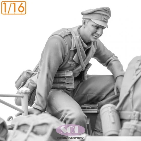 SOL Resin Factory MM856 1/16 Crew #1 for WWII German Sd.kfz.250/1 - Model Figures