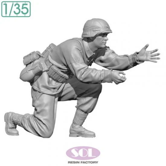 SOL Resin Factory MM895 1/35 WWII German Field Artillery Gunner - Model Figures