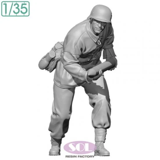 SOL Resin Factory MM896 1/35 WWII German Field Artillery Loader #1 - Model Figures