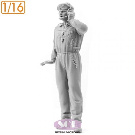 SOL Resin Factory MM946 1/16 Leopard 2A7 Bundeswehr Tank Commander (Beret type) - Model Figures
