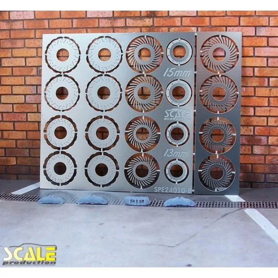 Scale Production SPE24010b 1/24 Slotted Brake Disc set 15mm + 13mm with 4 Brake Calipers - Model Cars