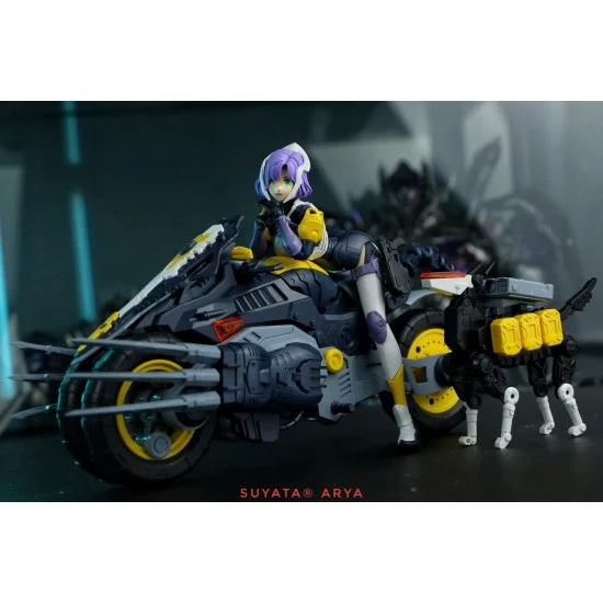 Suyata HP-001 1/12 Arya -The Hunter's Poem: Action Figure, Motorcycle & Mechanical Dog