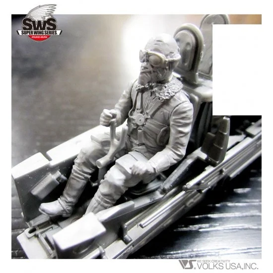 Zoukei Mura SWS06-F01 1/32 Heinkel He 219 A-0 Forward Facing Pilot Figure