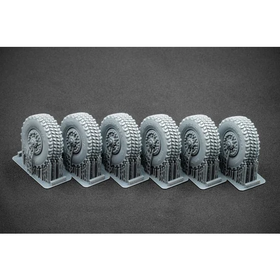 ScaleX WM35011 1/35 Modern HIMARS V1 Ordinary Wheel set for Trumpeter kits - Military Vehicles & Tanks