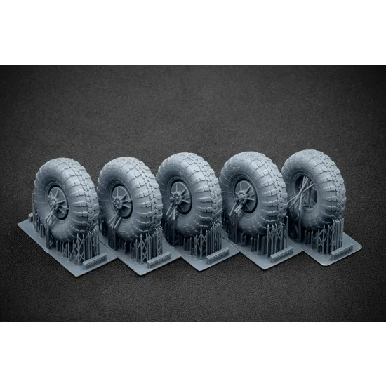 ScaleX WM35013 1/35 Modern BRDM 2 Ordinary Wheel set for Trumpeter kits - Military Vehicles & Tanks
