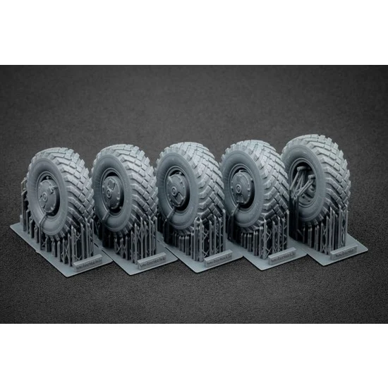 ScaleX WM35015S 1/35 Modern GAZ Tiger V1 Sagged Wheel set for Meng kits - Military Vehicles & Tanks