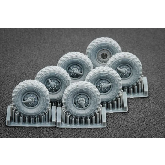 ScaleX WM72001S 1/72 Modern ZIL 131 Sagged Wheel set for ICM kits - Military Vehicles & Tanks