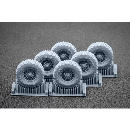 ScaleX WM72003S 1/72 Modern HIMARS CTIS Sagged Wheel set for Meng/Foreart kits - Military Vehicles & Tanks
