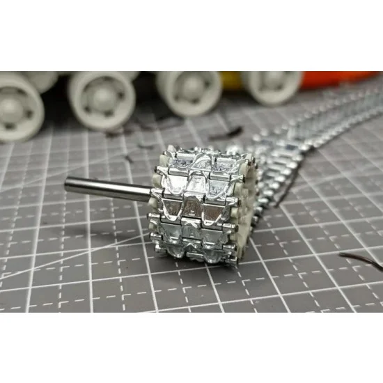 San Xin 35025 1/35 Type 15 Light Tank Metal Track Links w/Pins - Military Vehicles & Tanks